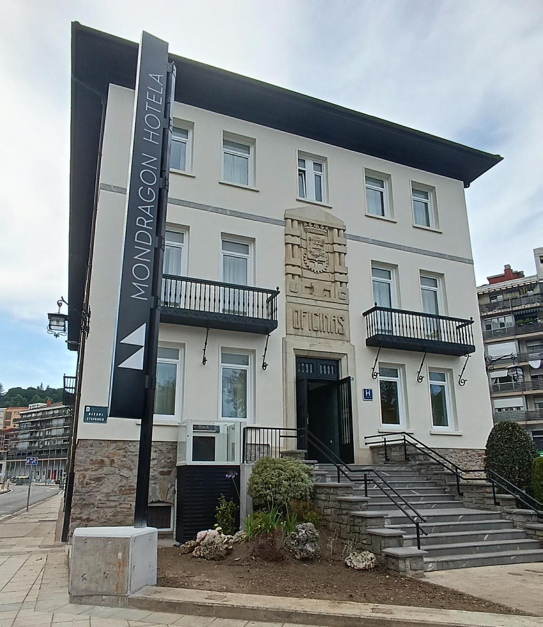 Hotel Mondragon Arrasate/Mondragon Esterno foto