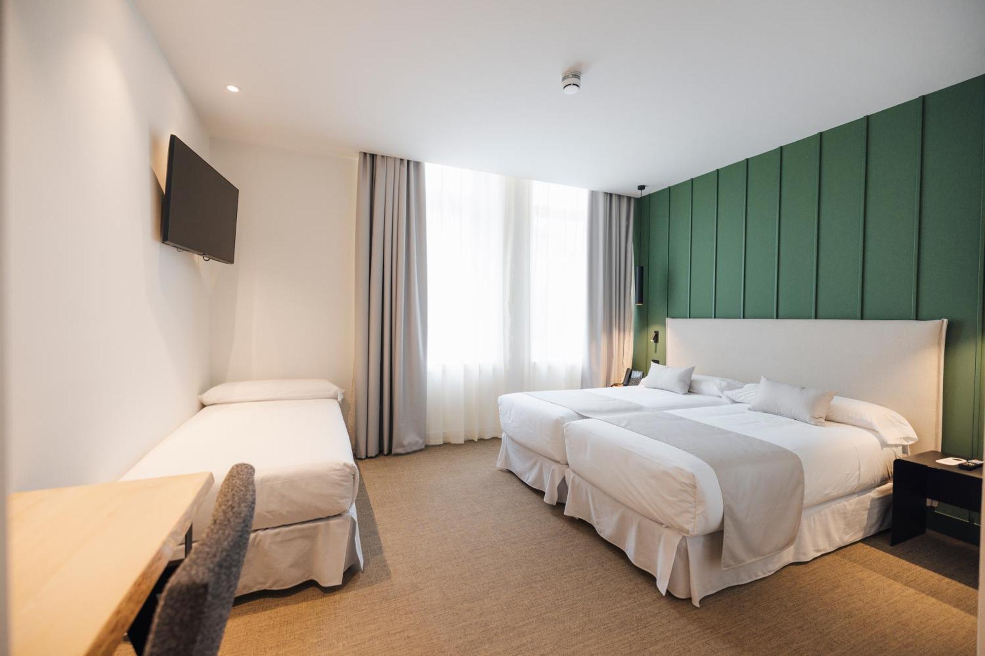 Hotel Mondragon Arrasate/Mondragon Esterno foto